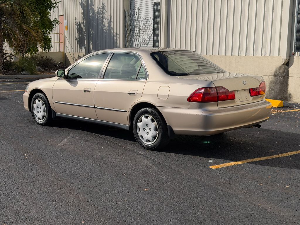 2000 Honda Accord LX - Photo 6